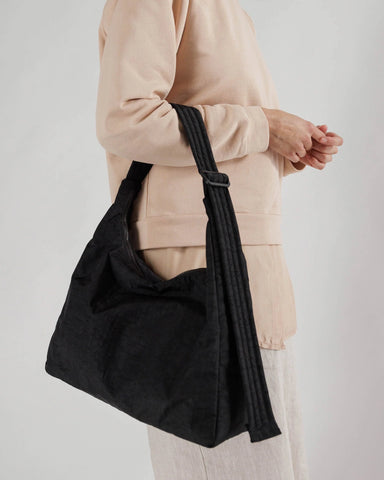 Nylon Shoulder Bag - Black Key Leash
